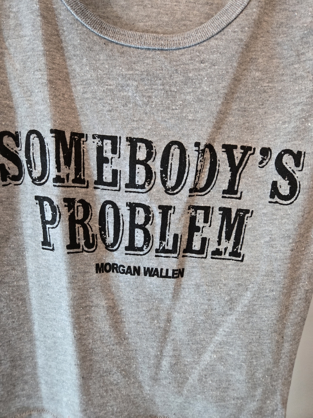 Morgan Wallen Grey 'Somebody's Problem' Graphic Crop Tank - Picture 3 of 9